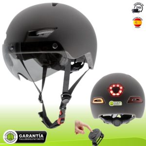 casco con intermitente y visera