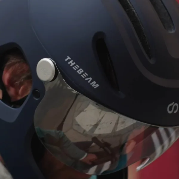 Casco Virgo integral MIPS para ciclismo, ligero y ventilado con máxima protección.